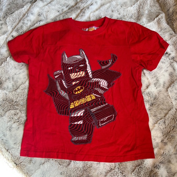 Lego Super Hero T-shirt Batman in Red - Kids Small - Bundle Discount - Picture 1 of 3